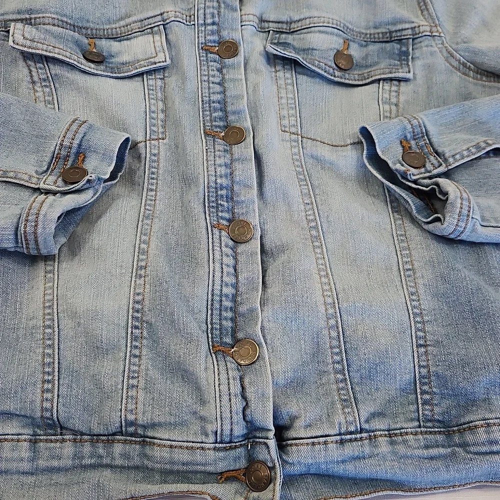 Social Standard By Sanctuary Jean Jacket. Light Wash. Size XL - Picture 8 of 11